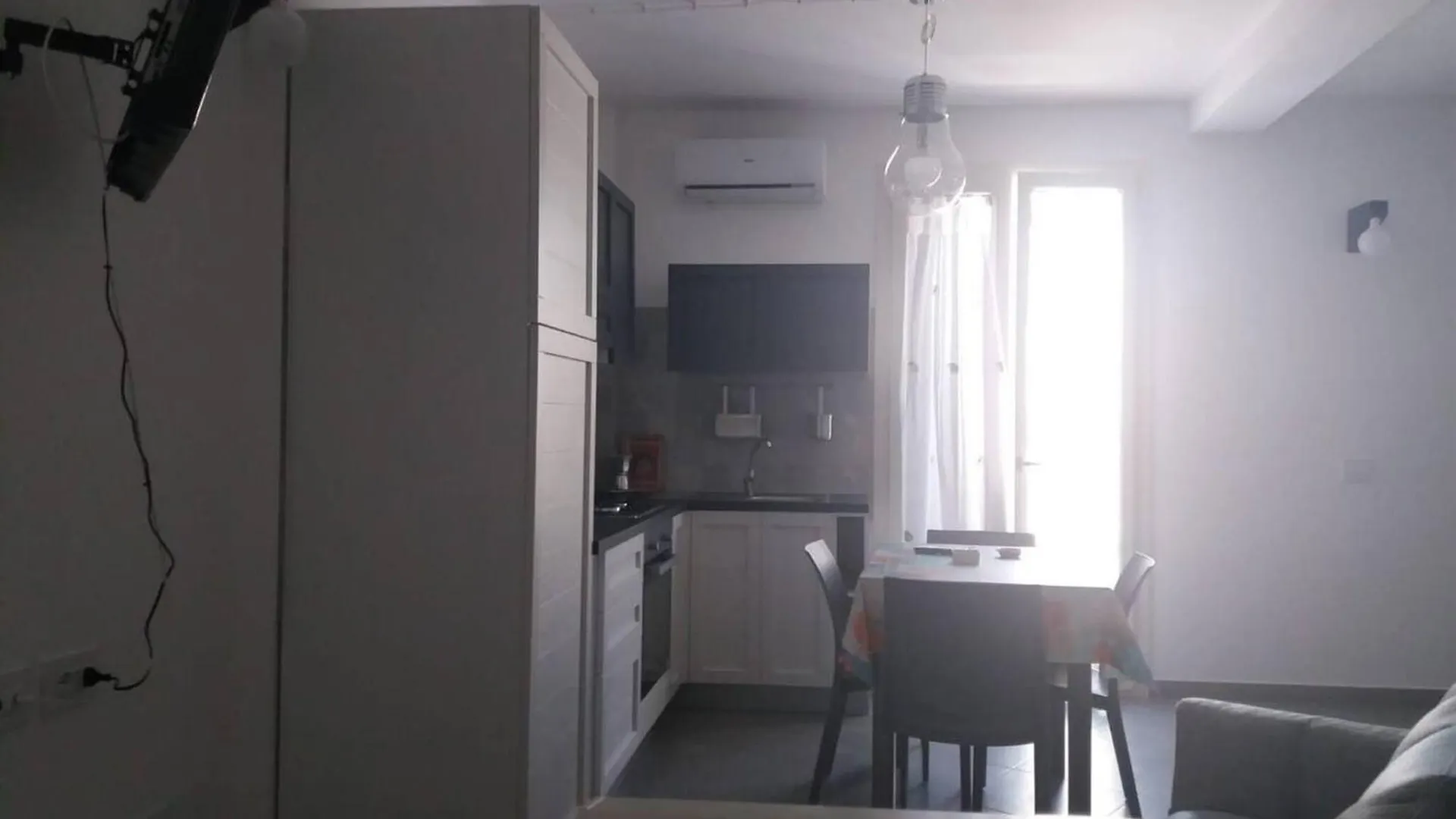 펜션 Two-Story House In The City -Climatized 아볼라